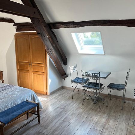Le Jaonnet Bed & Breakfast Nabirat Exterior photo
