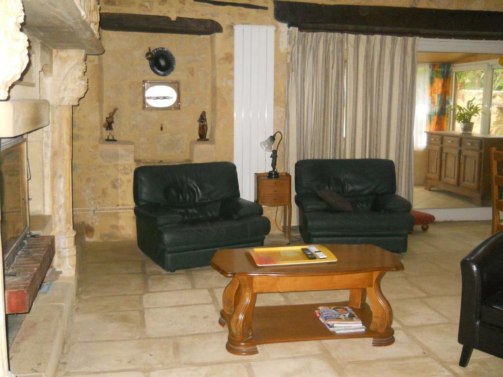Le Jaonnet Bed & Breakfast Nabirat Exterior photo